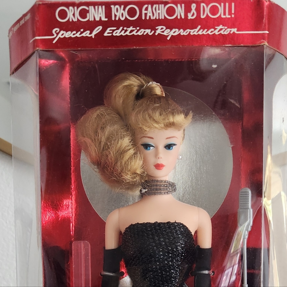 Vintage Barbie Original 1960 Fashion & Doll Special Edition Reproduction